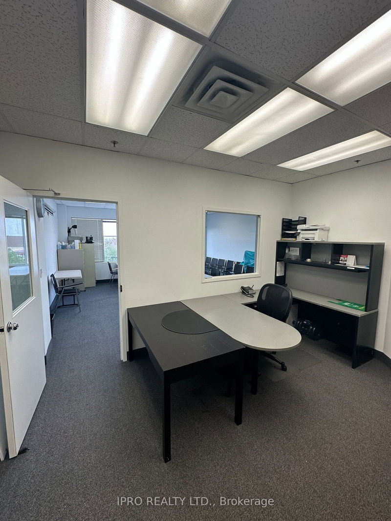 209 - 1090 Peter Robertson Blvd, Brampton, L6R 3B3 | Image 2