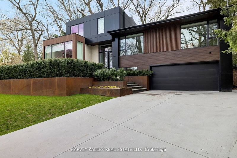 30 Edenbrook Hill, Toronto, M9A 3Z6 | Image 3