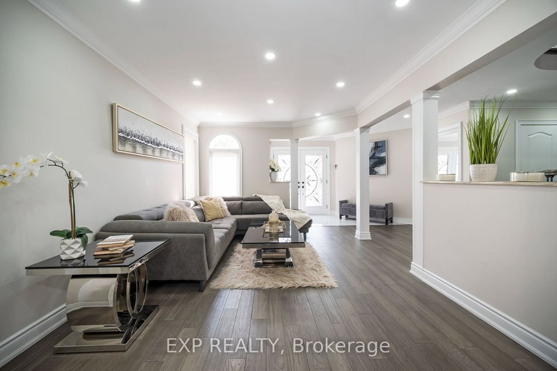 5122 Timber Mill Crt, Mississauga, L5V 2B8 | Image 3