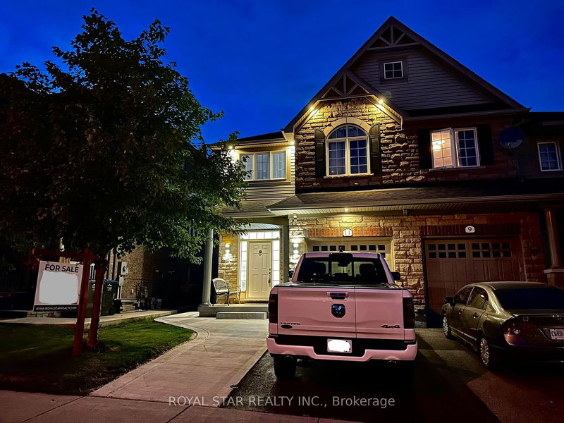 11 Icefall Rd, Caledon, L7C 3T7 | Image 2