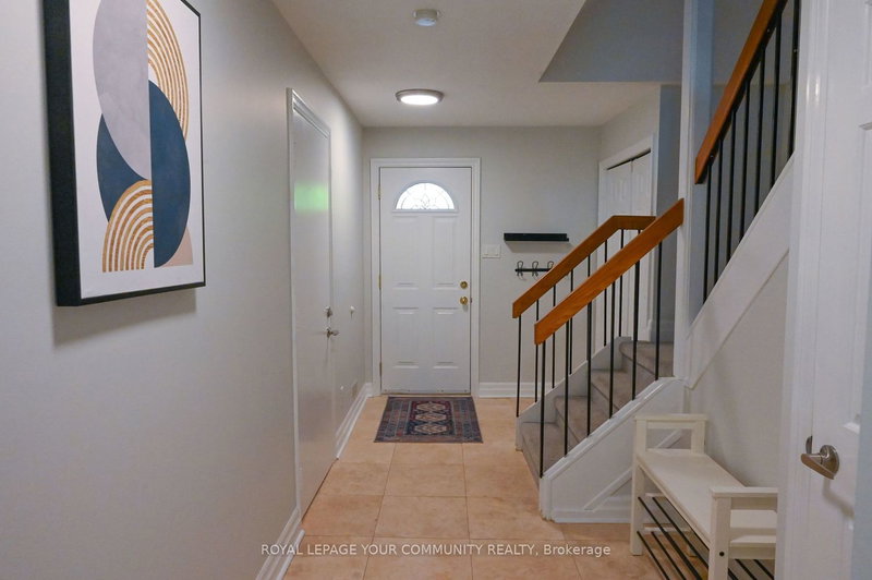 52 - 1080 Walden Circ, Mississauga, L5J 4J9 | Image 2