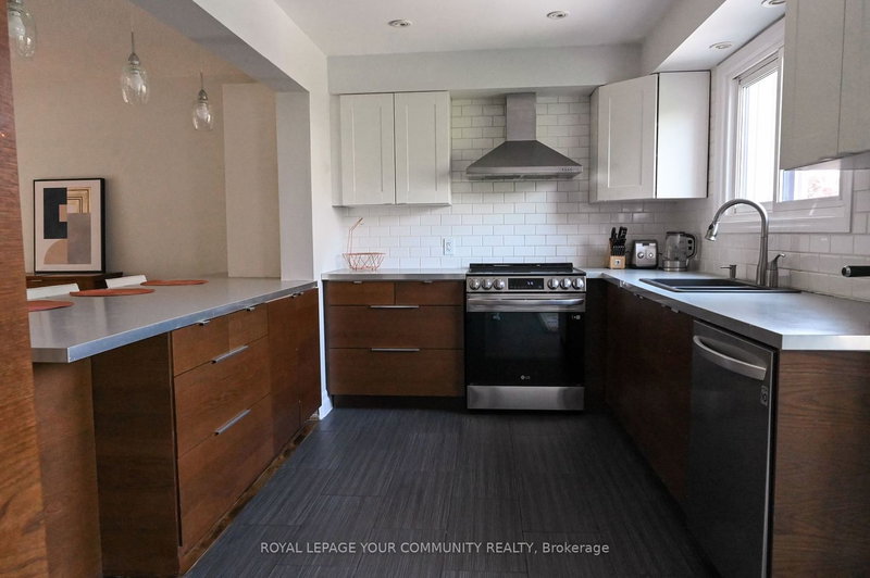 52 - 1080 Walden Circ, Mississauga, L5J 4J9 | Image 3