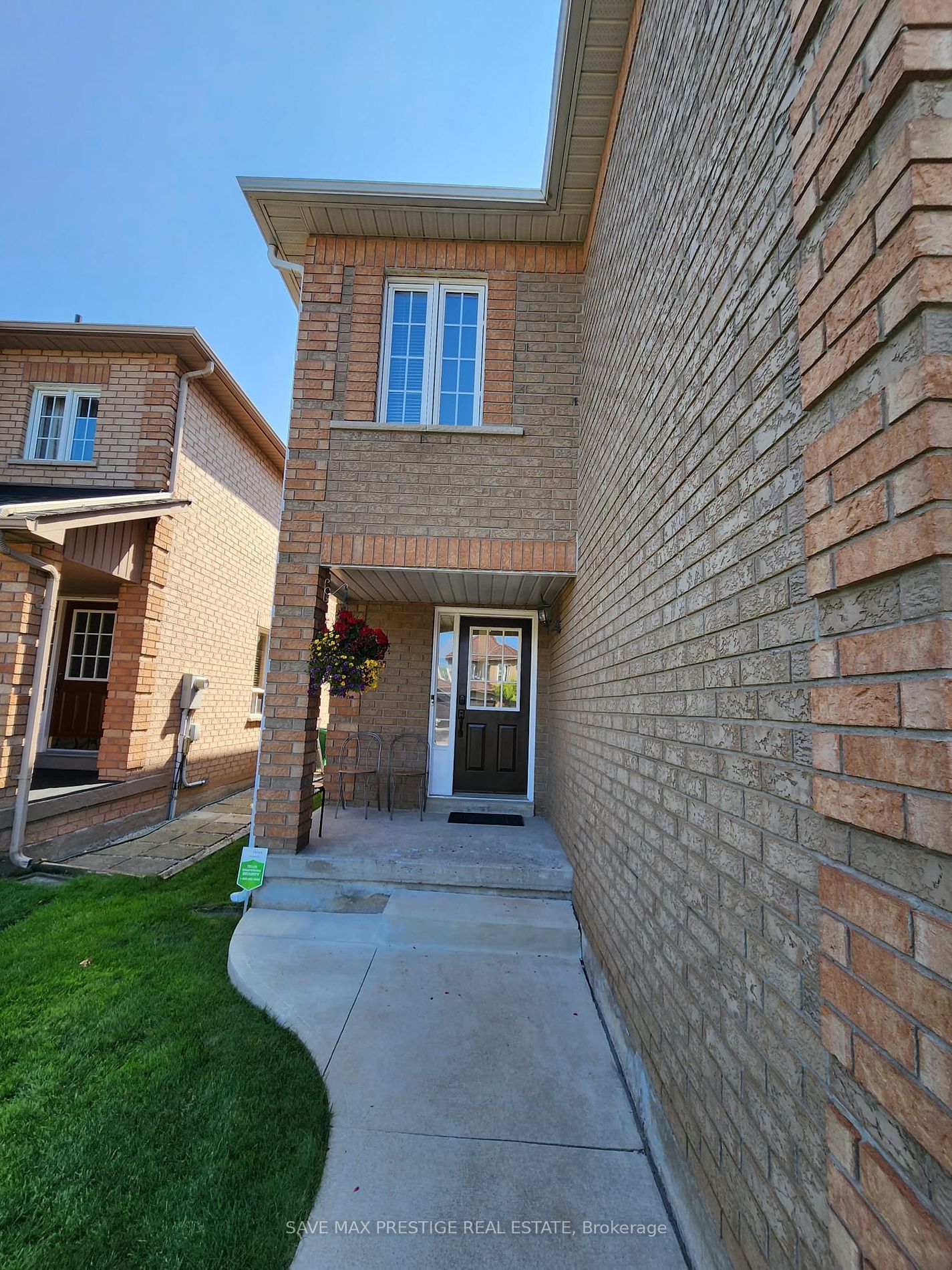 Semi-Detached House leased at 6256 Avonhurst Drive, Mississauga, Lisgar, L5N 7V2 - MLS: W6659414