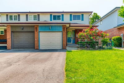 Semi-Detached House sold at 338 Hillside Drive, Mississauga, Streetsville, L5M 2L7 - MLS: W6664422