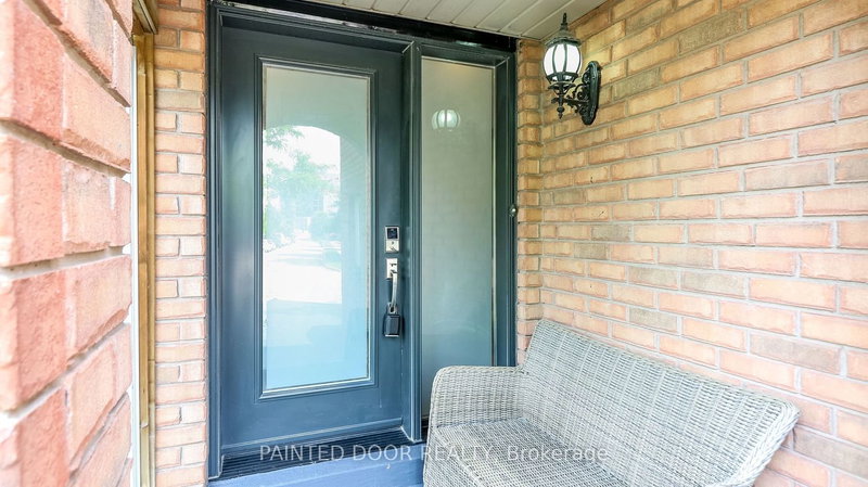 20 Manett Cres, Brampton, L6X 4X4 | Image 3