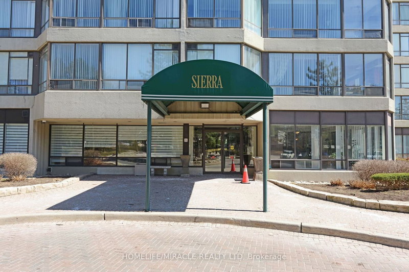 401 - 26 Hanover Rd, Brampton, L6S 4T2 | Image 3