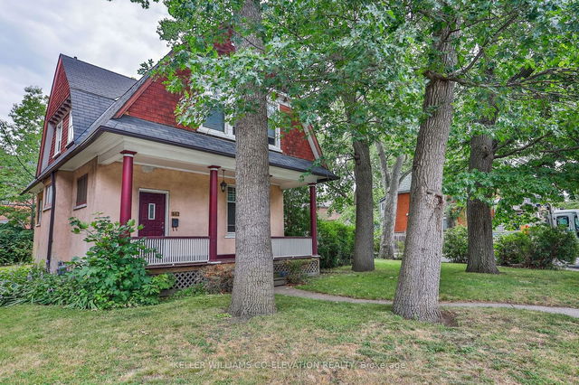 462 Annette Street