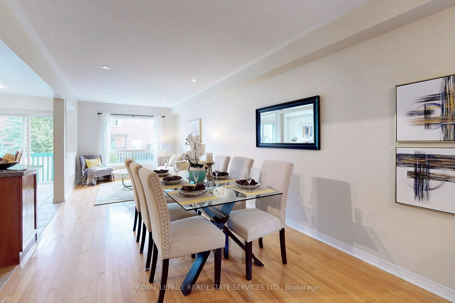 Listing Image 7
