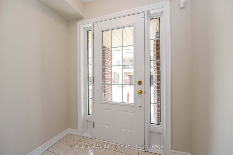 7 Miami Grve, Brampton, L6Z 0H7 | Image 2