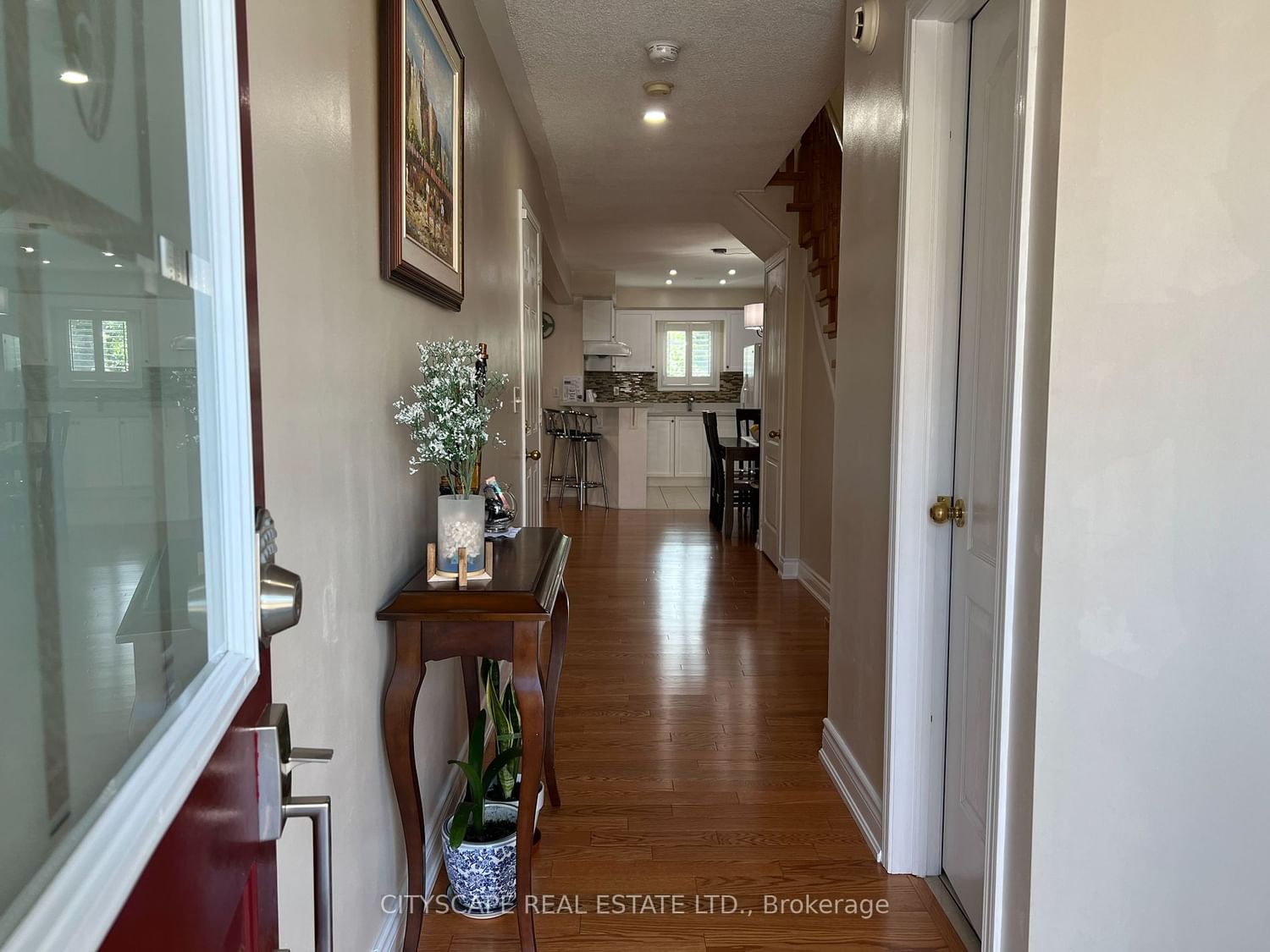 Listing Image 7