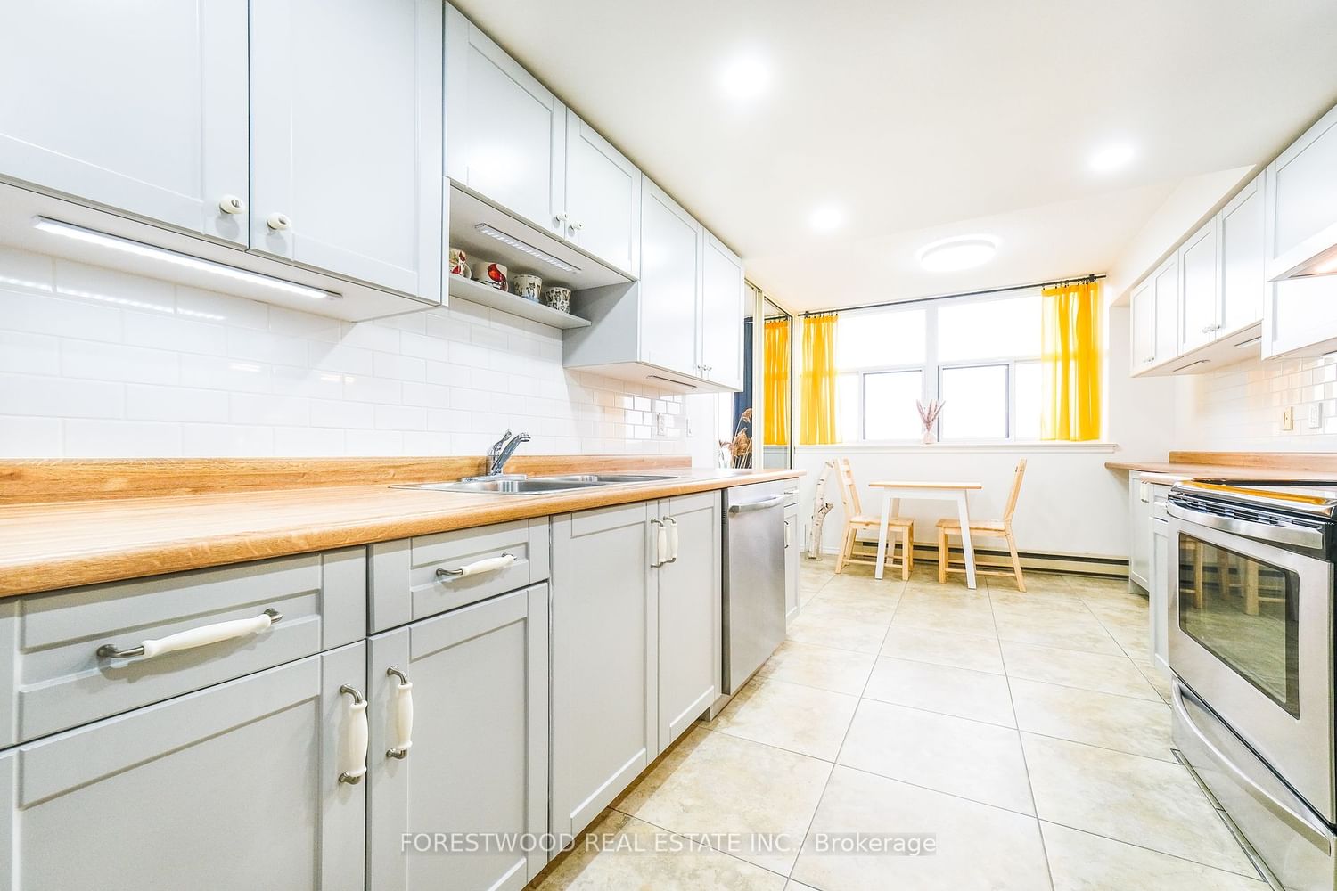 Listing Image 7