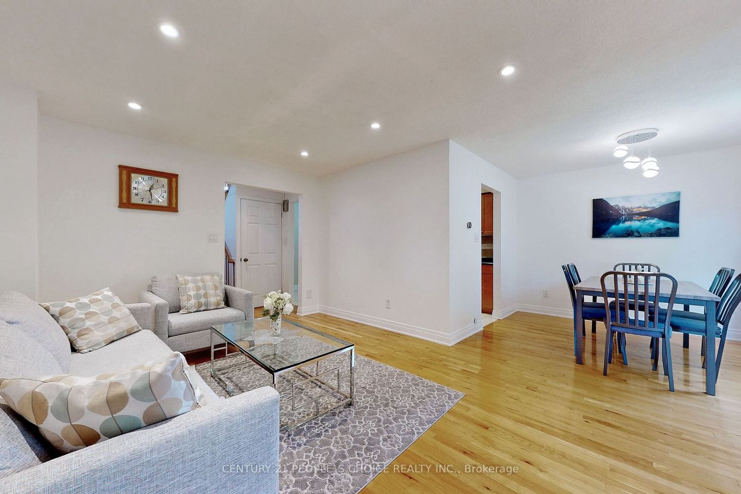 Listing Image 7