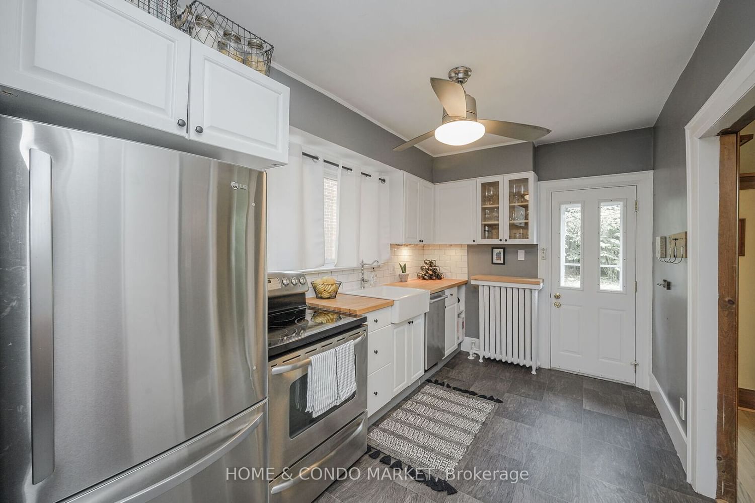 Listing Image 8