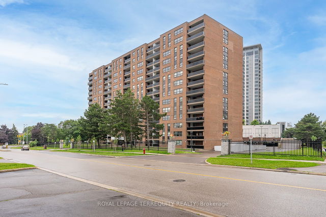 1105 - 4 Lisa Street