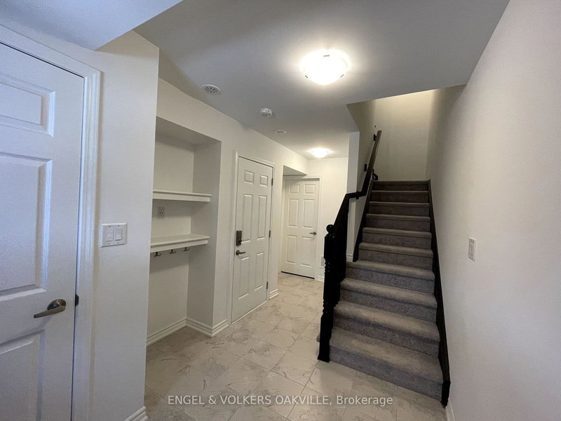 1260 Wintergreen Pl, Milton, L9E 1S3 | Image 3