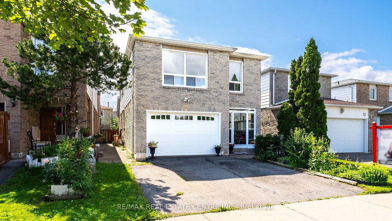 19 Pickard Lane, Brampton, L6Y 2M4 | Image 2