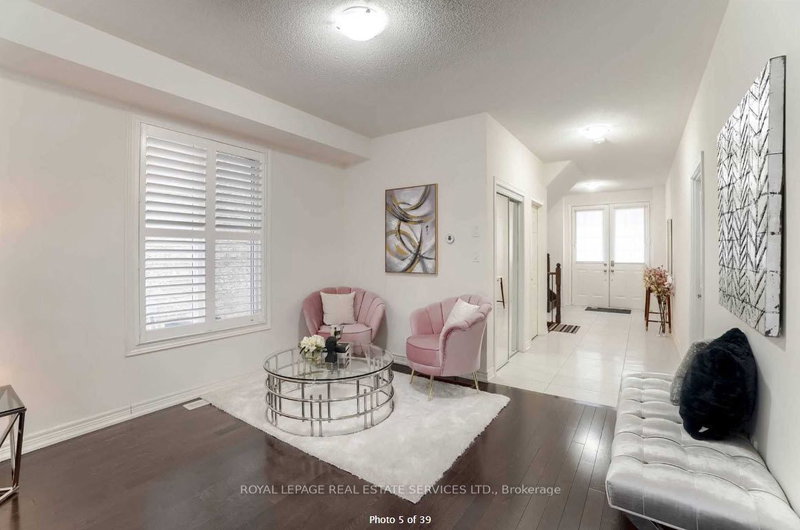 15 Germain Circ, Brampton, L6X 5K2 | Image 2