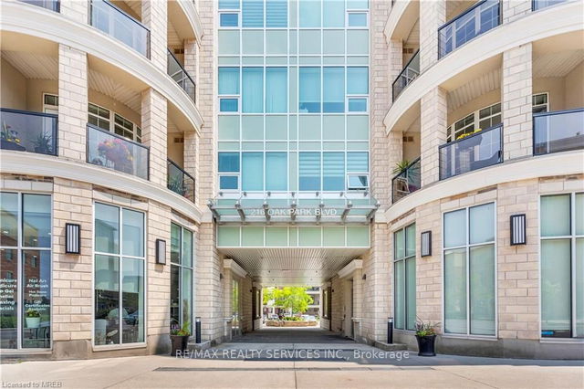 420 - 216 Oak Park Boulevard