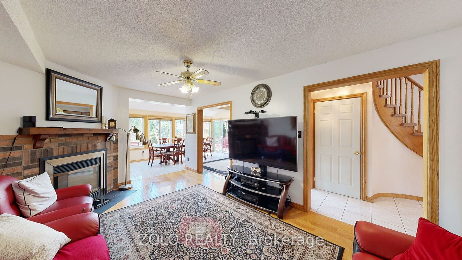 Listing Image 7