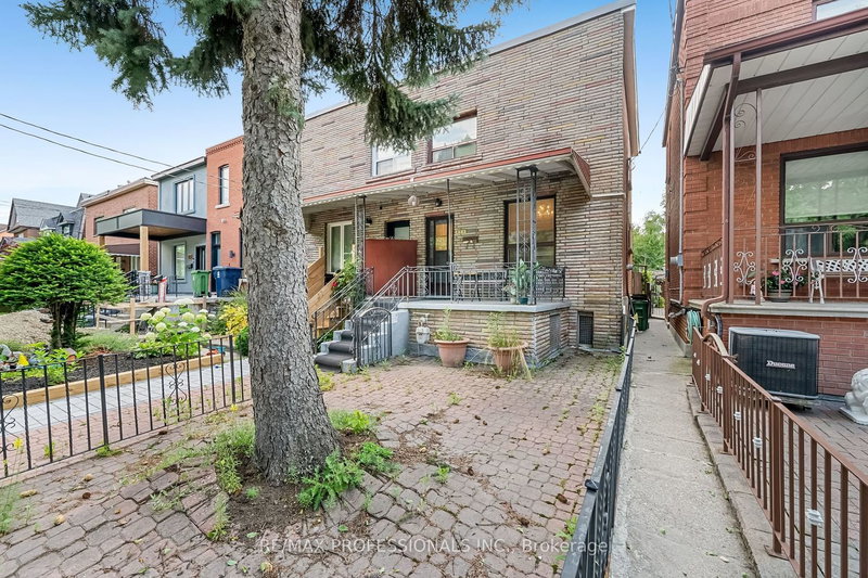806 Gladstone Ave, Toronto, M6H 3J6 | Image 3