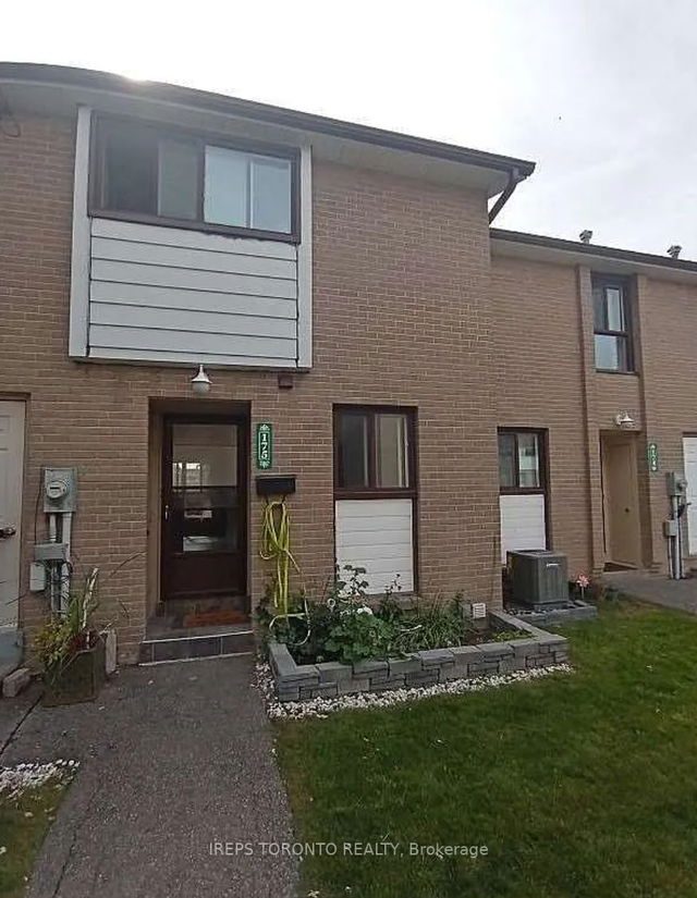 175 Fleetwood Crescent