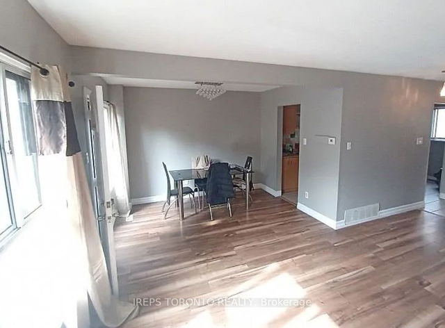 175 Fleetwood Crescent