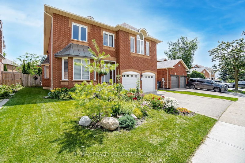 7 Kenpark Ave, Brampton, L6Z 3P4 | Image 3