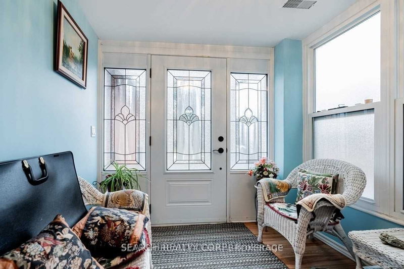 4278 Sawmill Valley Dr, Mississauga, L5L 3M9 | Image 3