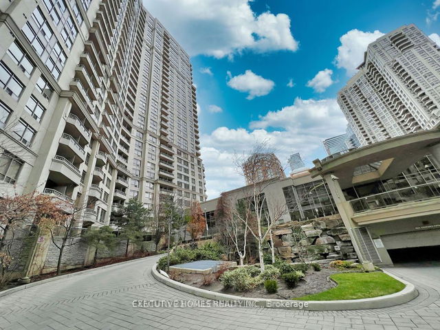 Gph04 - 3880 Duke Of York Boulevard