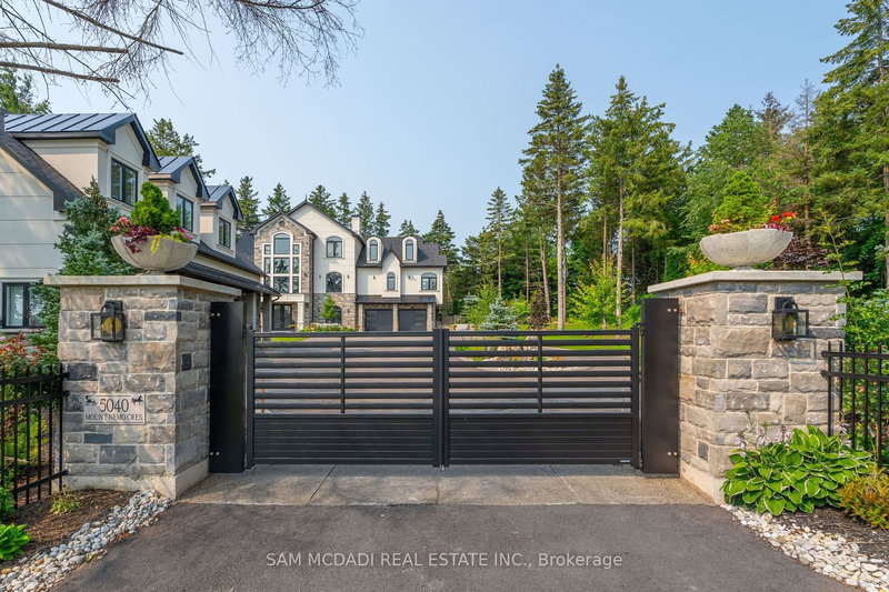 5040 Mount Nemo Cres, Burlington, L7M 0T6 | Image 2