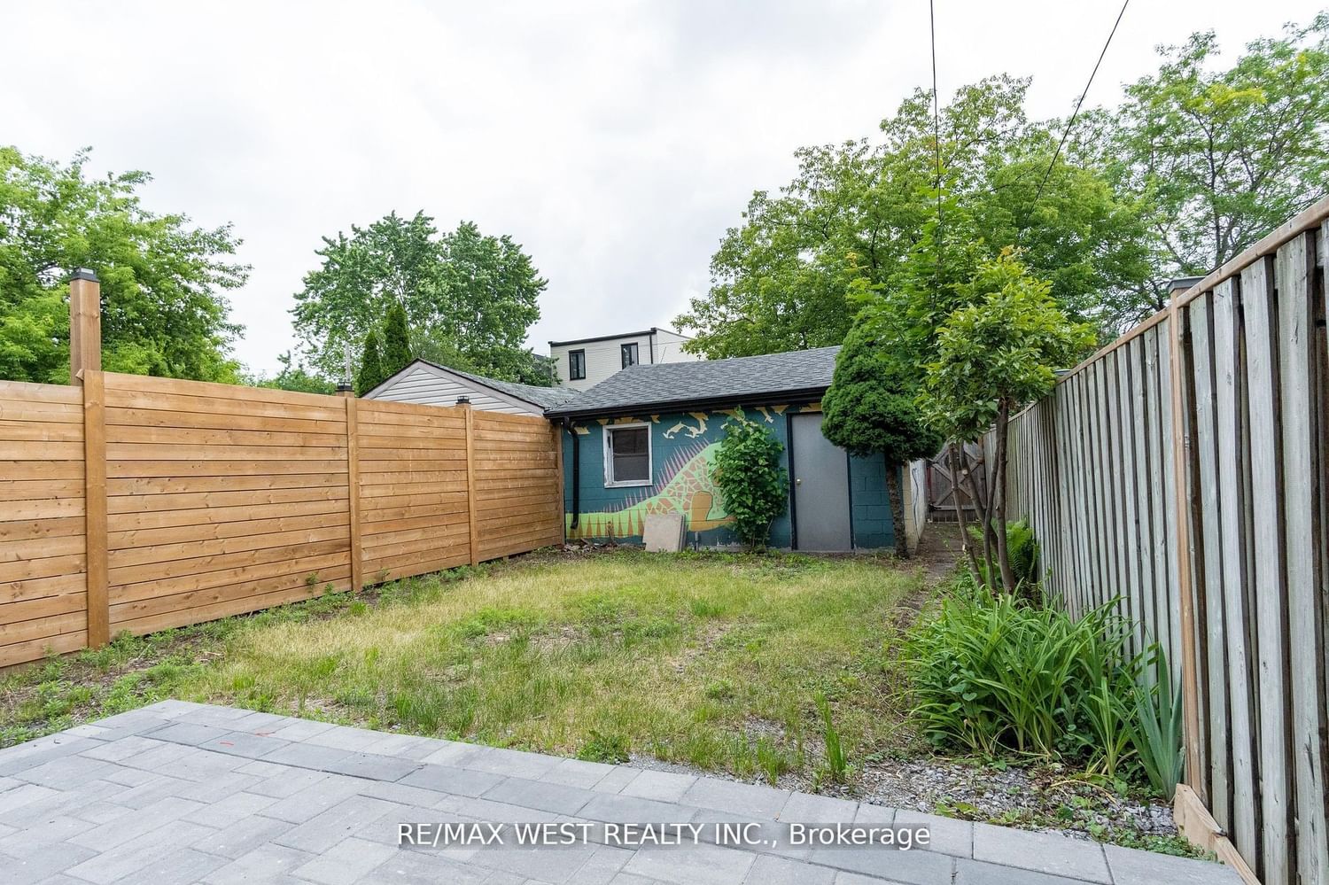 Listing Image 17