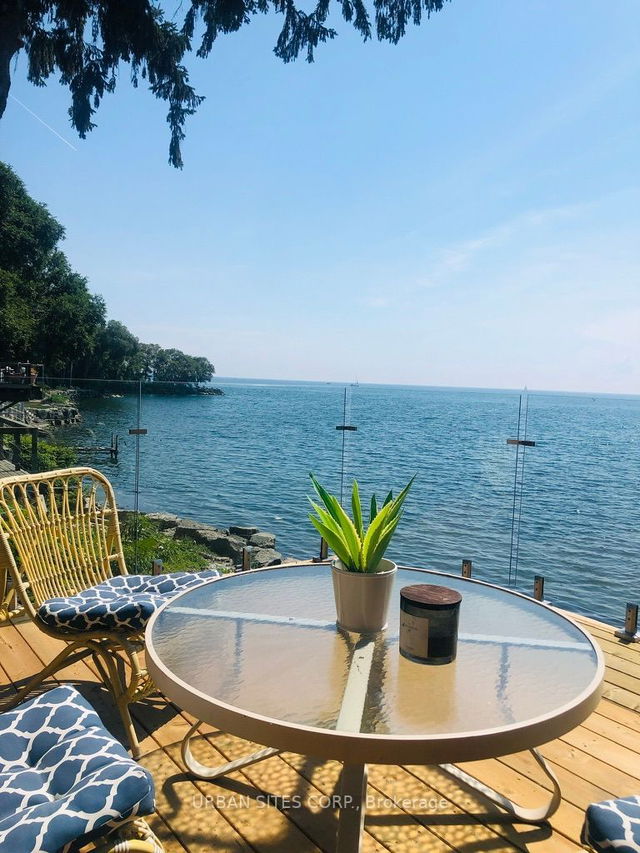 345 Lake Promenade