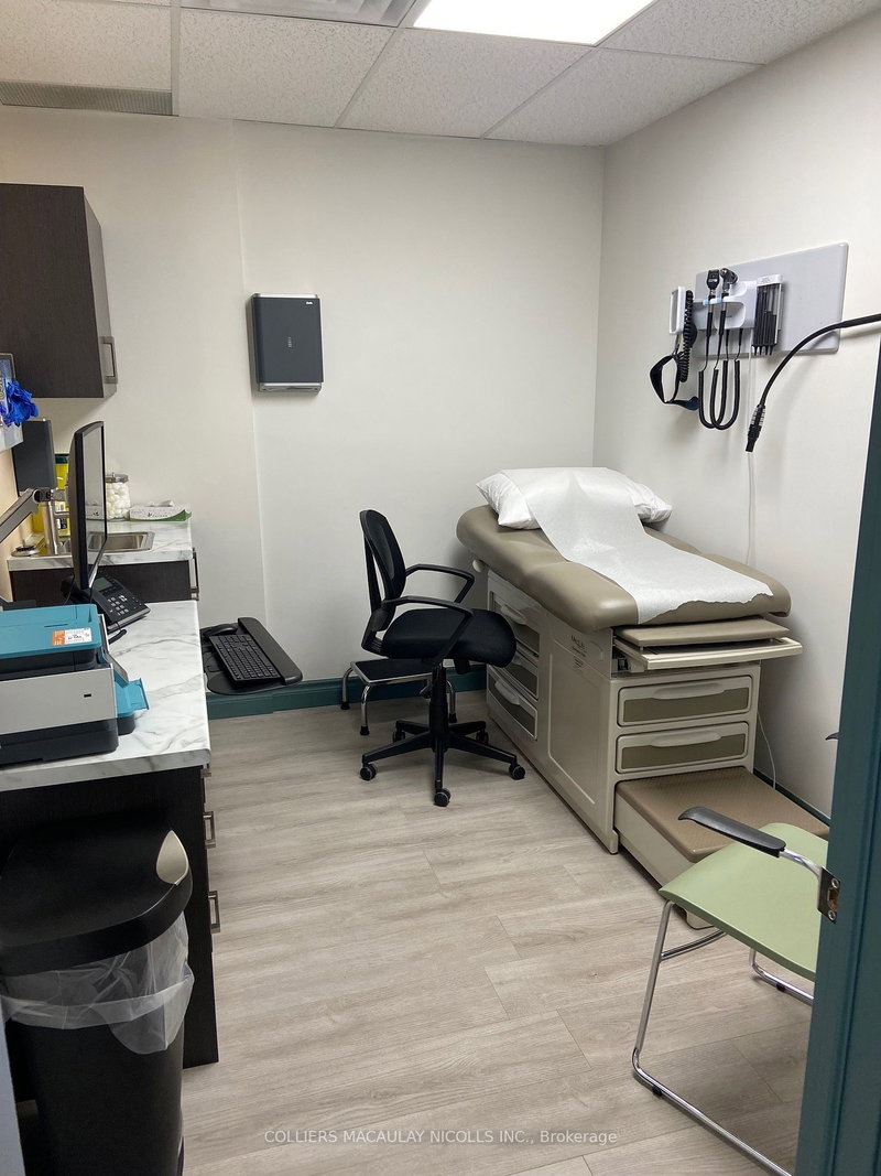 200 - 440 Browns Line, Toronto, M8W 3T9 | Image 2