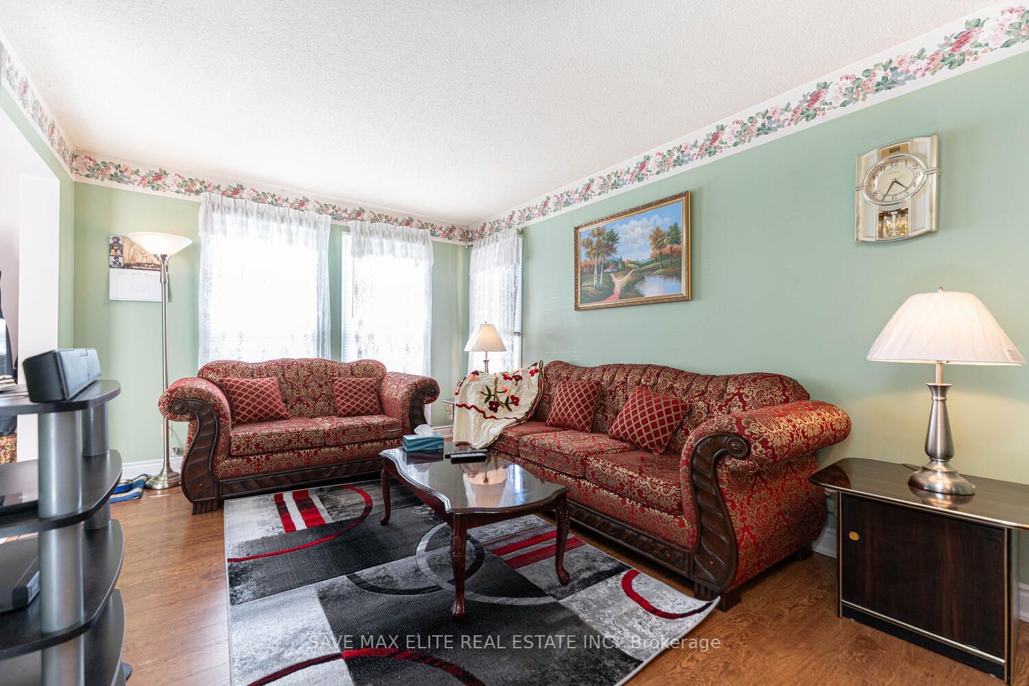 Listing Image 7