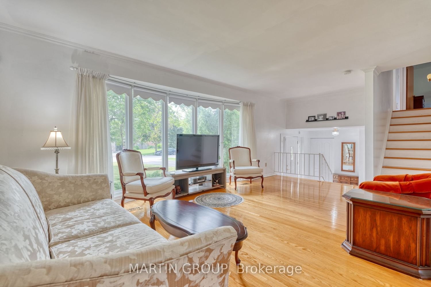 Listing Image 6