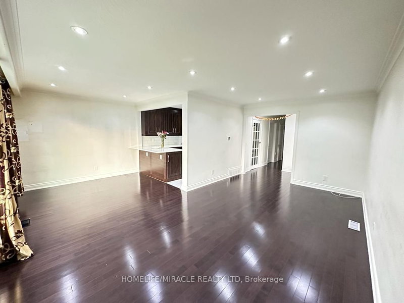 27 Rhinestone Dr, Toronto, M9C 3W8 | Image 3
