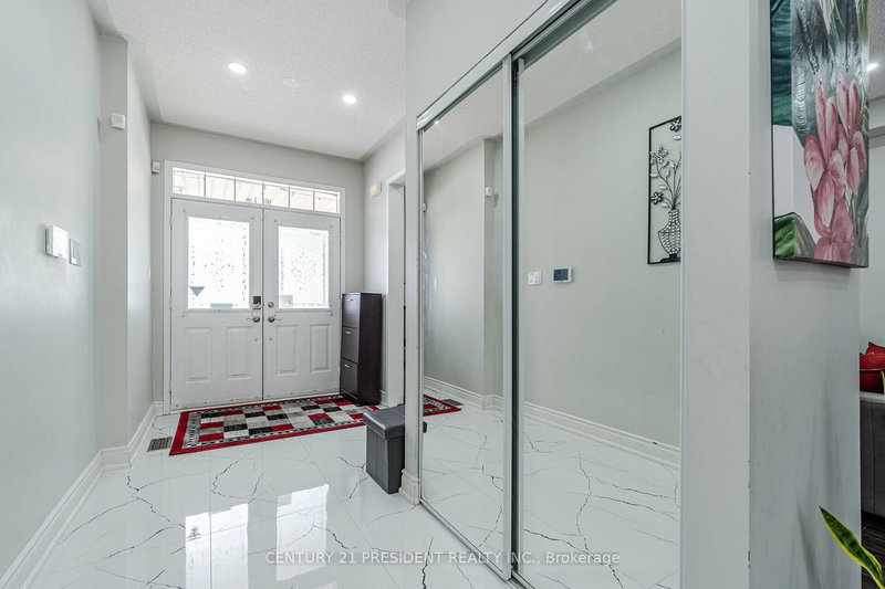 7 Chapparal Dr, Brampton, L6R 3C5 | Image 3