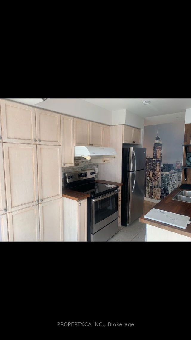 805 - 1 Elm Drive
