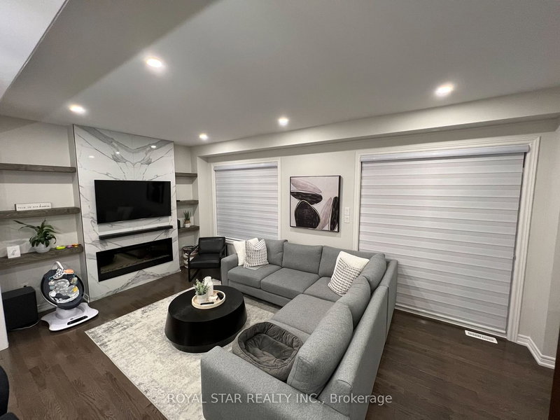 112 Emerald Coast Tr, Brampton, L7A 5A7 | Image 3