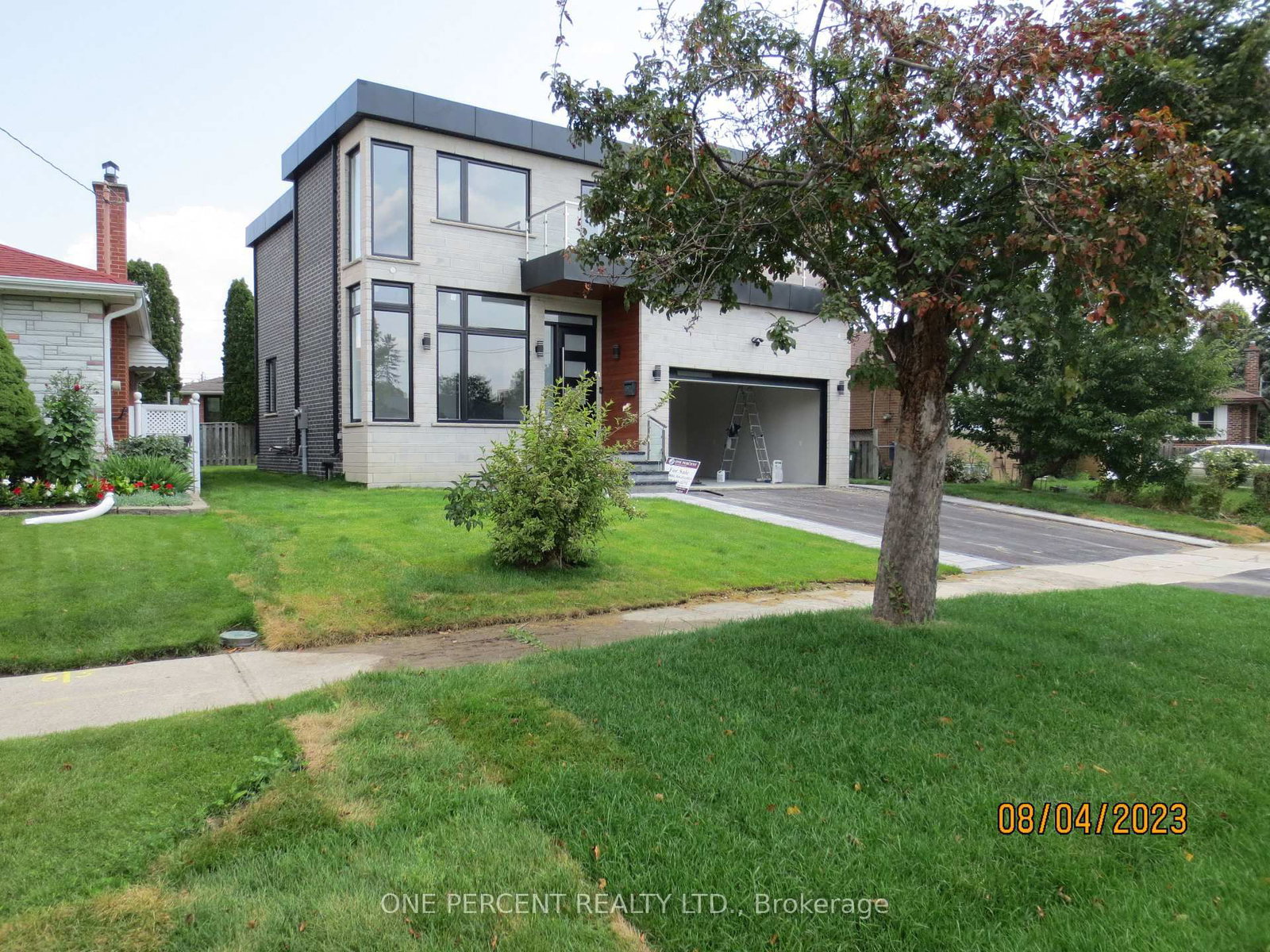 Listing Image 3