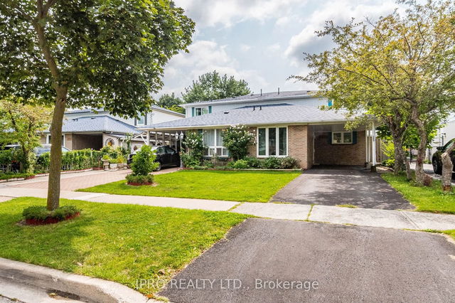 2462 Glamworth Crescent