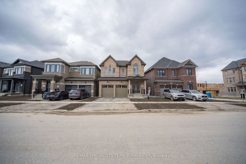35 Petch Ave, Caledon, L7C 4J7 | Image 3