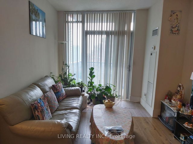 2109 - 330 Burnhamthorpe Road