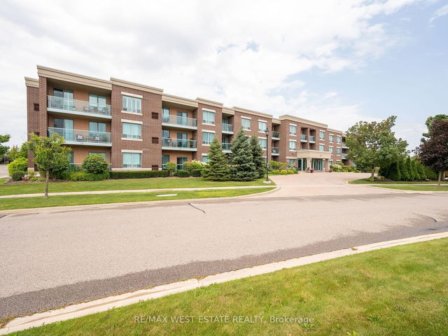 207 - 65 Via Rosedale Way