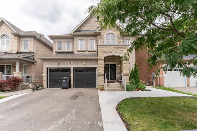 15 Lavallee Crescent
