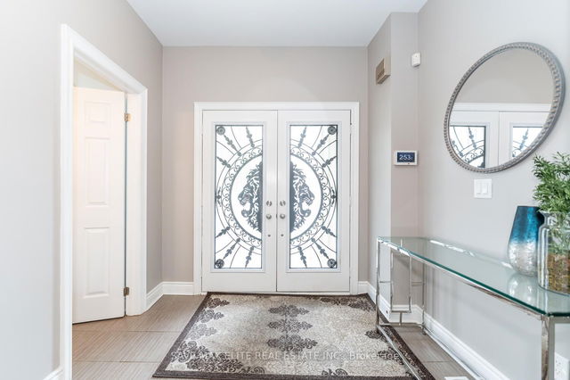 15 Lavallee Crescent