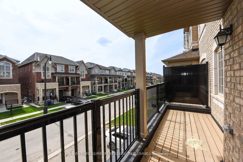 25 Hashmi Pl, Brampton, L6Y 0H8 | Image 2