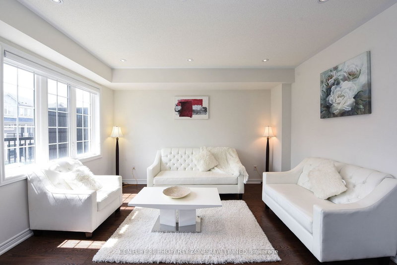 25 Hashmi Pl, Brampton, L6Y 0H8 | Image 3