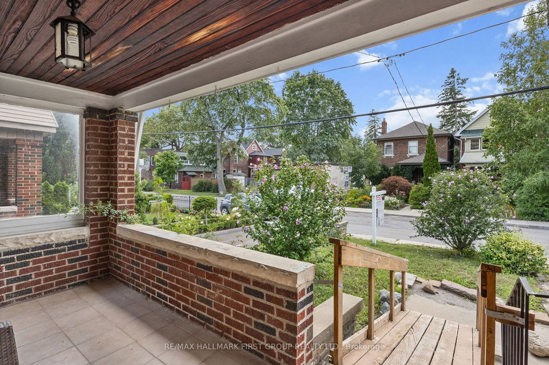 561 Durie St, Toronto, M6S 3H2 | Image 2