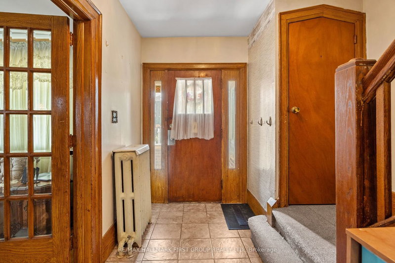 561 Durie St, Toronto, M6S 3H2 | Image 3